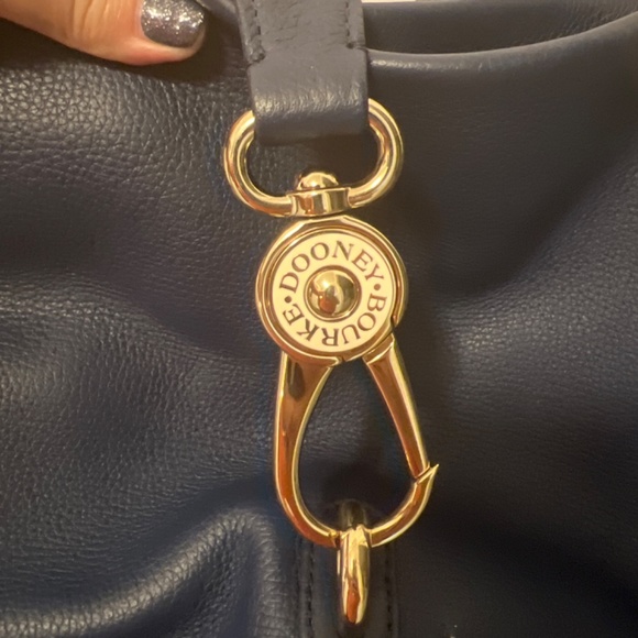 Dooney & Bourke purse - Picture 3 of 7